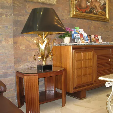 Otel Barnetche 3*